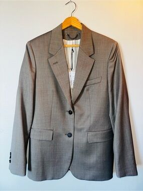 GOLDEN GOOSE Wm’s Jacket Ginger Single Breasted (masculine fit)
Col: Fallen Rock